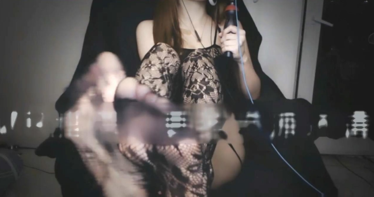 斗鱼女主播丸子君- 网丝