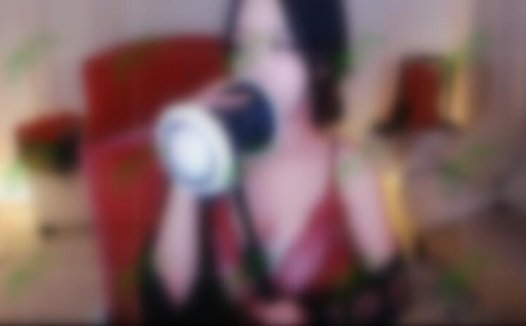 小野猫嗲琪/全服第一平民民-穿上红裙为你舔耳朵