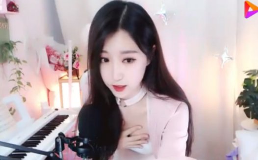 斗鱼女神夏喵娜KINA酱跳舞视频