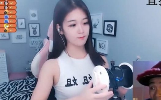 13部西格杏儿的ASMRX舔耳办卡vip福利视频合集